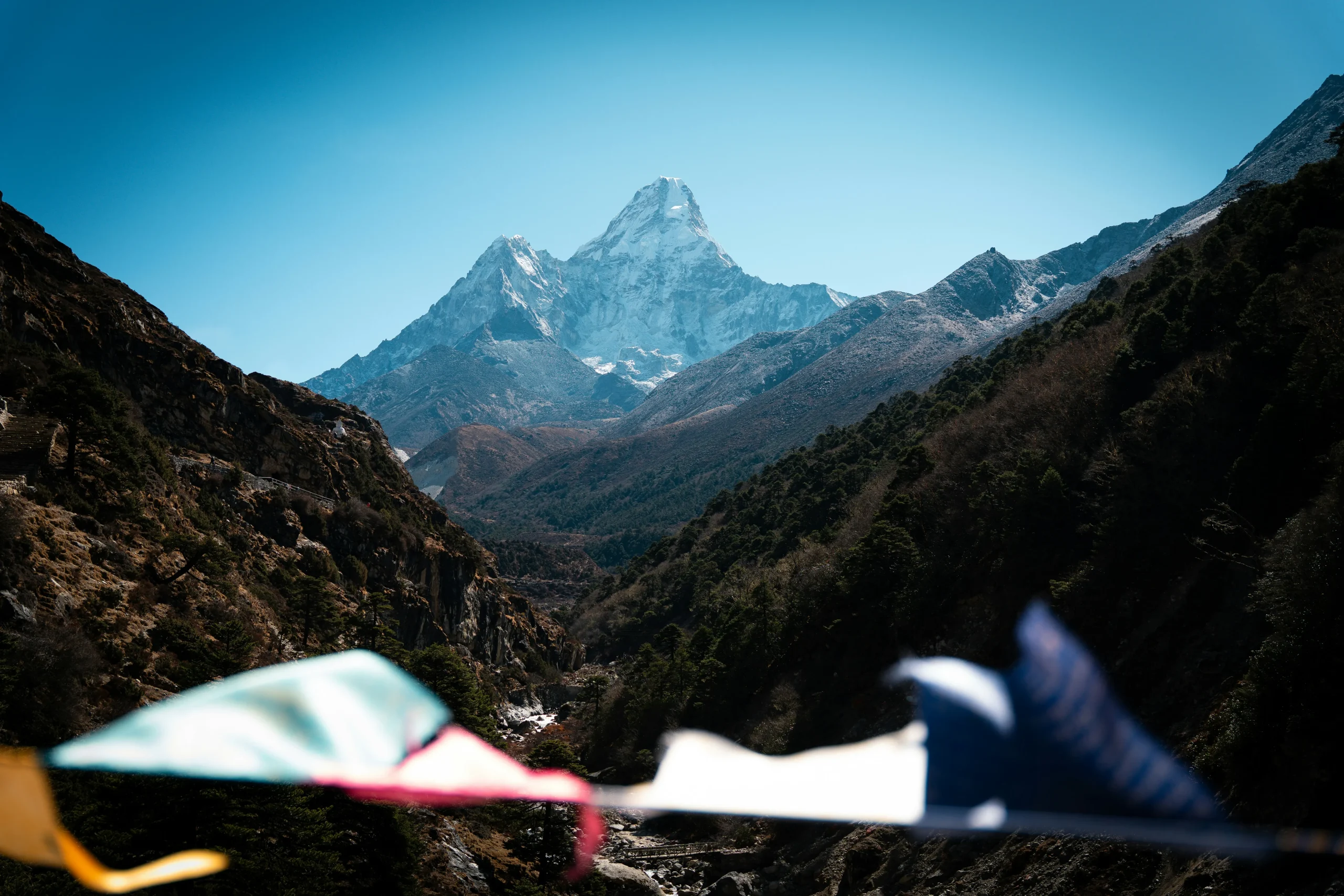 Lukla to Everest Base Camp - Mountain Peak Views