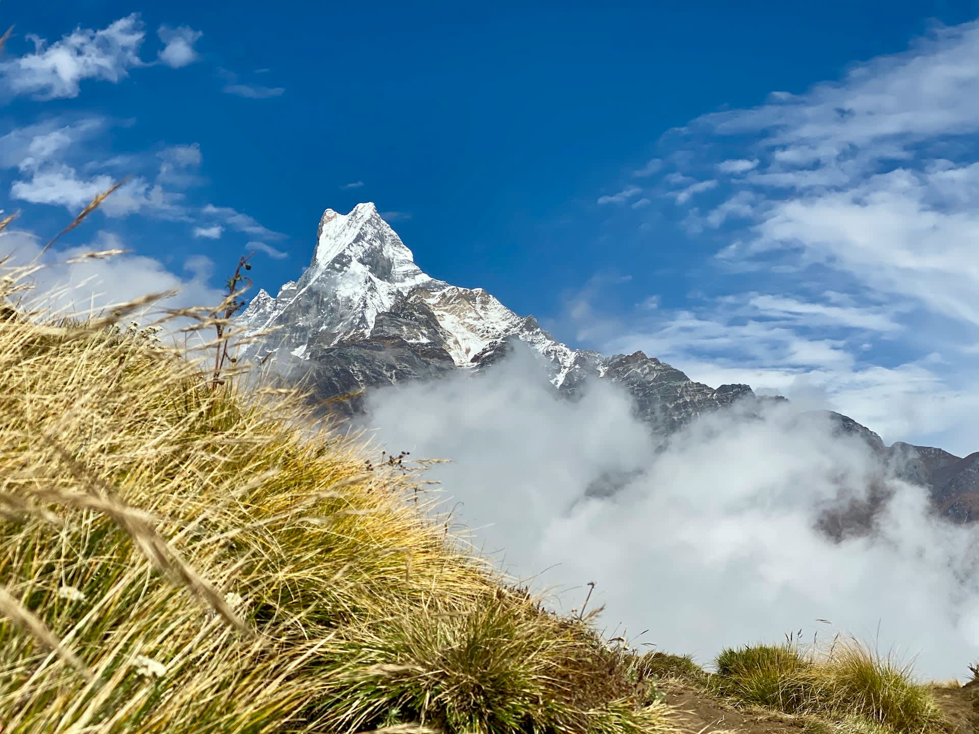 Mardi Himal Scenic Views
