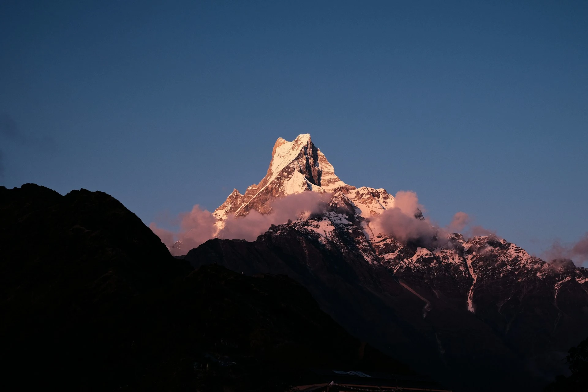 Mardi Himal Trek season
